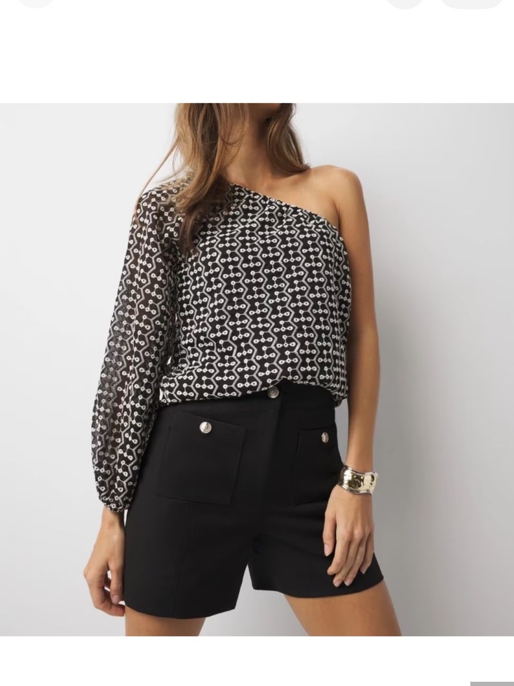 White House Black Market WHBM Monochrome One-Shoulder Blouse